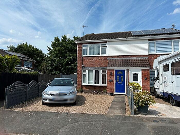 3 Bedroom Semi-Detached House For Sale In Grantham Avenue, Broughton Astley, Leicester, LE9