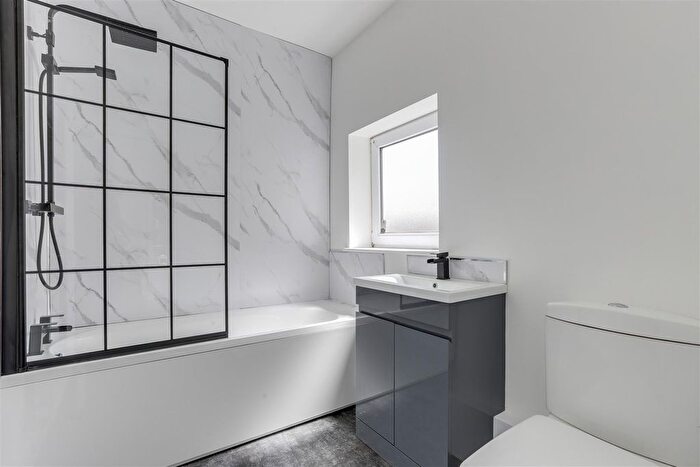 3 Bedroom Terraced House To Rent In Prospect Drive, Shirebrook, Mansfield, NG20