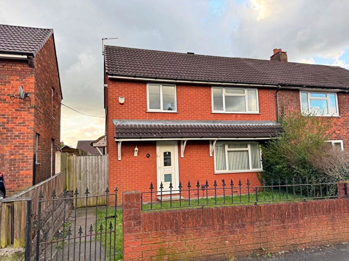 3 Bedroom Semi-Detached House To Rent In Sussex Drive, Kidsgrove, Stoke-On-Trent, ST7