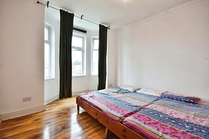 3 Bedroom Semi-Detached House For Sale In Clarendon Road West, Chorlton, Lancashire, M21