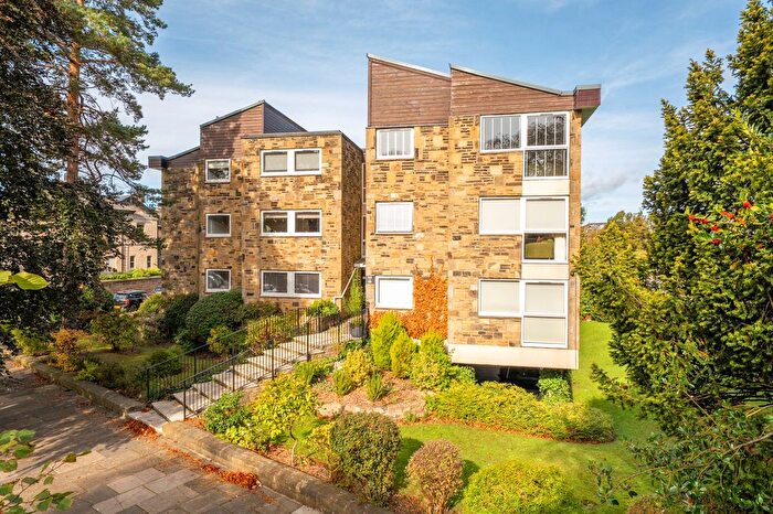 2 Bedroom Flat For Sale In Victoria Avenue, Harrogate, HG1