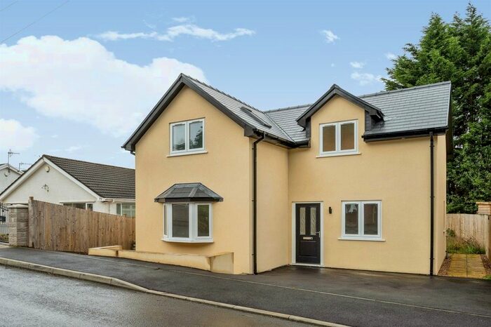 3 Bedroom Property To Rent In March Hywel, Neath, SA10