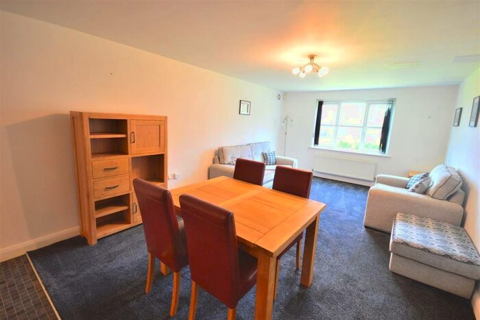 2 Bedroom Apartment To Rent In Lawnhurst Avenue, Manchester, M23
