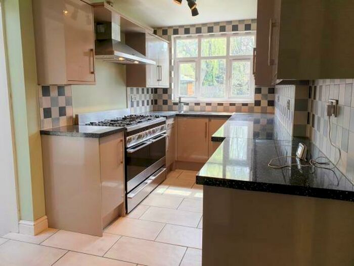 3 Bedroom House To Rent In School Road, Hall Green, Birmingham, B28