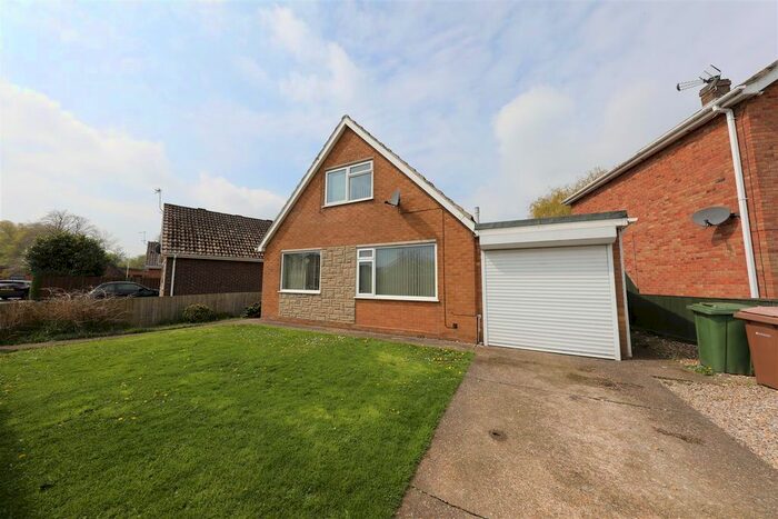 3 Bedroom Detached Bungalow For Sale In Bellsgarth Road, Burton Pidsea, Hull, HU12