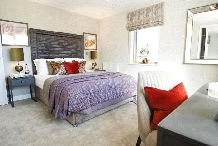 2 Bedroom Apartment To Rent In Stoke Road, Slough, SL2