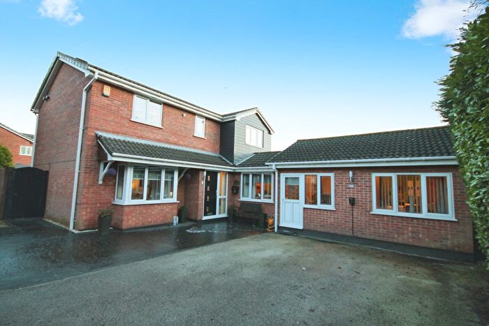 4 Bedroom Detached House For Sale In Willow Tree Close, Wigan, WN1