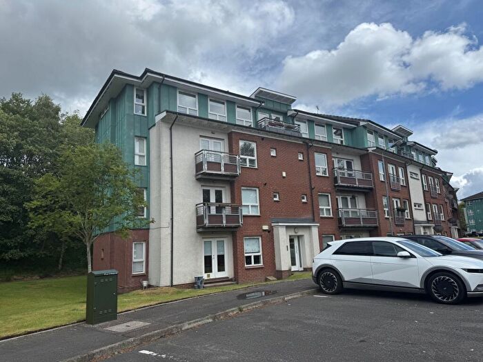 2 Bedroom Flat To Rent In / Strathblane Gardens, G13