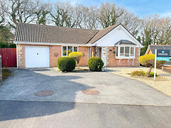 3 Bedroom Detached Bungalow For Sale In Oakwood Drive, Gowerton, Swansea, SA4