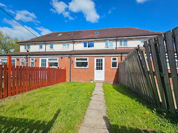 3 Bedroom Terraced House To Rent In Northallerton Road, Bradford, BD3