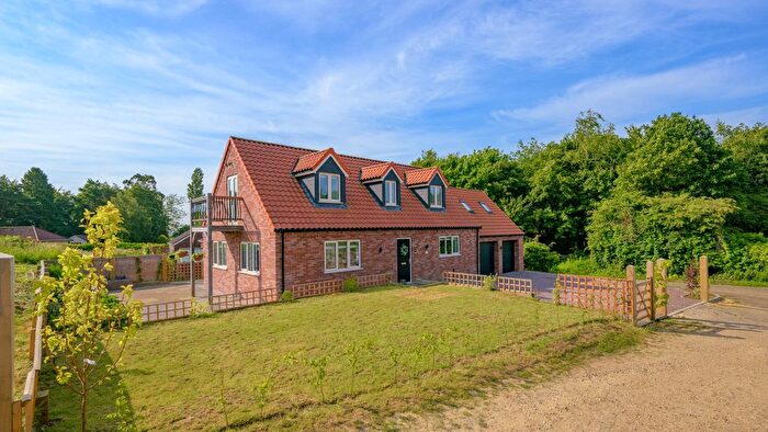 4 Bedroom Detached House For Sale In School Lane, East Keal, PE23