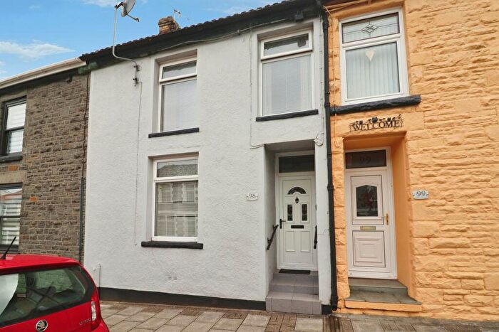 3 Bedroom Terraced House For Sale In Coedpenmaen Road, Pontypridd, CF37