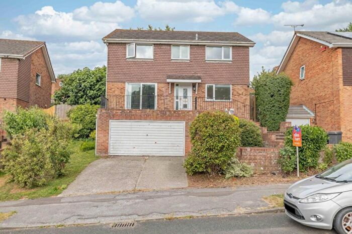 4 Bedroom Detached House For Sale In Headcorn Drive, Canterbury, Kent, CT2