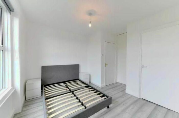 1 Bedroom Flat To Rent In Kilburn High Road, London, NW6