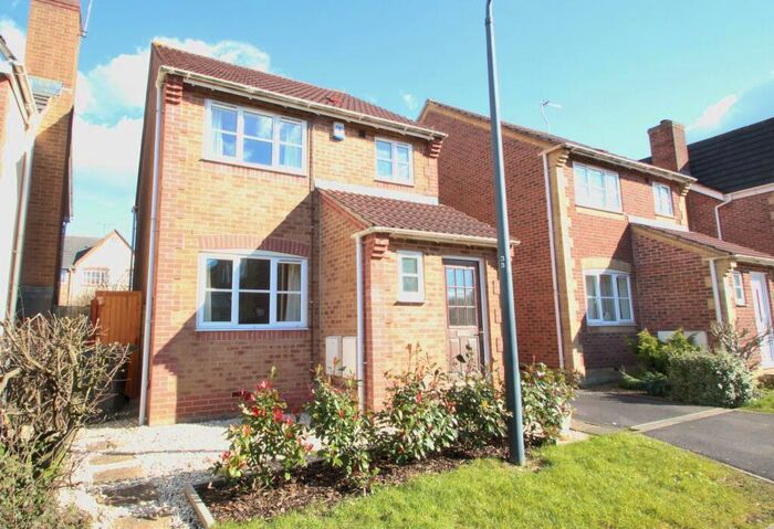 3 Bedroom House To Rent In Bakers Ground, Stoke Gifford, Bristol, BS34