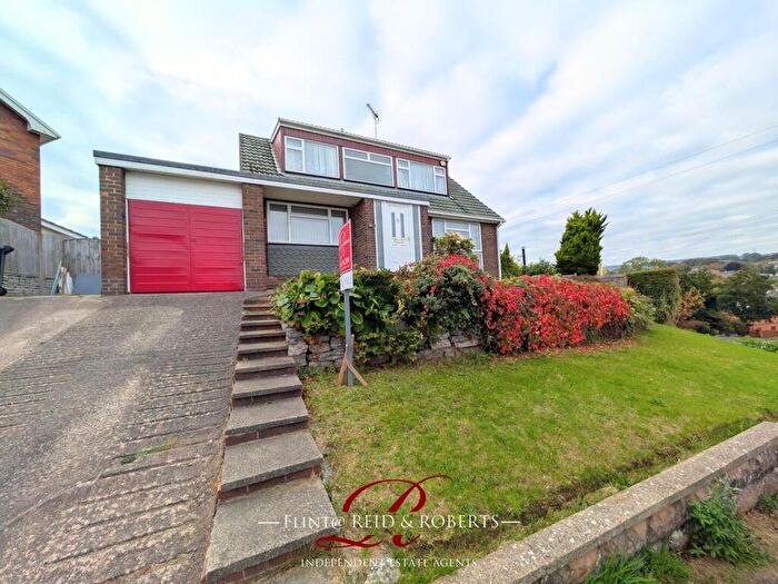 3 Bedroom Detached House For Sale In Bryn Mor Drive, Flint, CH6