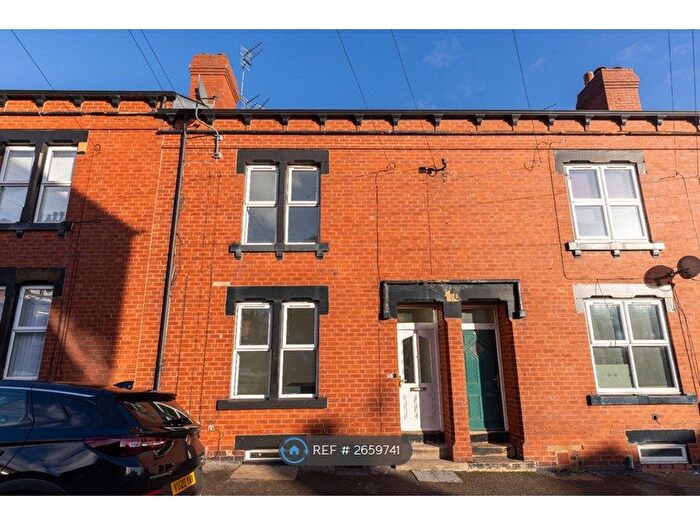 1 Bedroom Flat To Rent In Wickham Street, Leeds, LS11