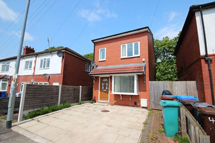 3 Bedroom Property To Rent In Milford Drive, Heaton Chapel, Stockport, M19