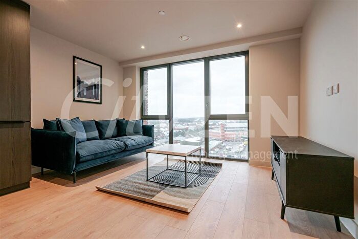 1 Bedroom Flat To Rent In Waterhouse Gardens, Dutton Street, Manchester, M3