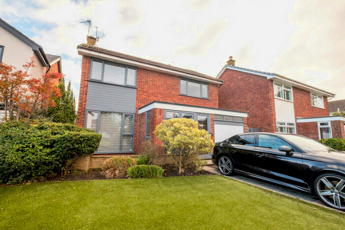 4 Bedroom Detached House For Sale In Forest Drive, Lytham St. Annes, FY8