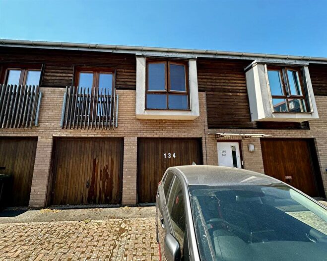 2 Bedroom Flat To Rent In Great Mead, Chippenham, SN15