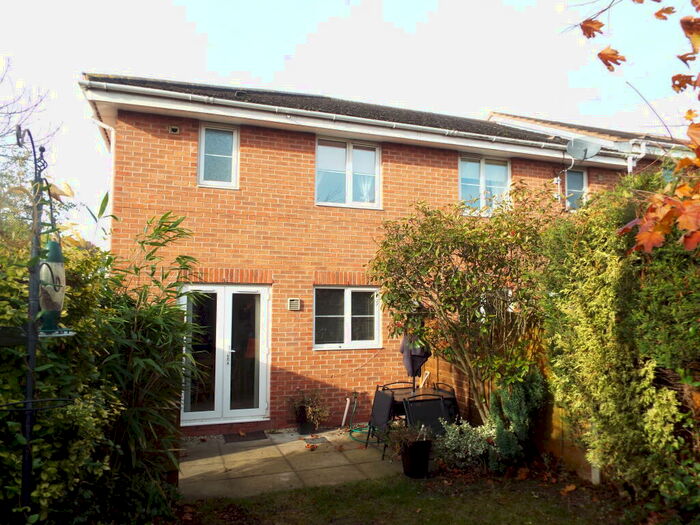 3 Bedroom House To Rent In Meadowbank, Fazeley, Tamworth, B78