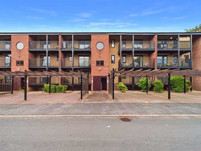Studio To Rent In Castle Gardens, Nottingham, NG7
