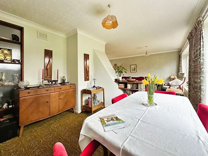 3 Bedroom Detached House For Sale In Canford Crescent, Codsall, Wolverhampton, WV8