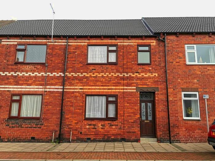 2 Bedroom Terraced House To Rent In Cross Street, Savile Road, Castleford, WF10