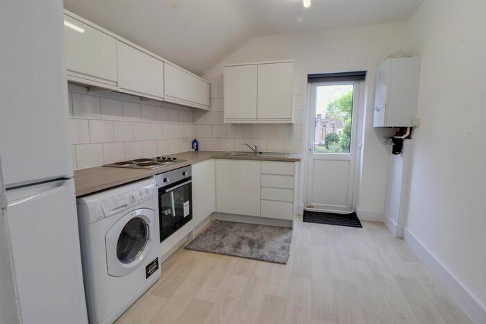 2 Bedroom Maisonette To Rent In Lancaster Road, Enfield, Middlesex, EN2