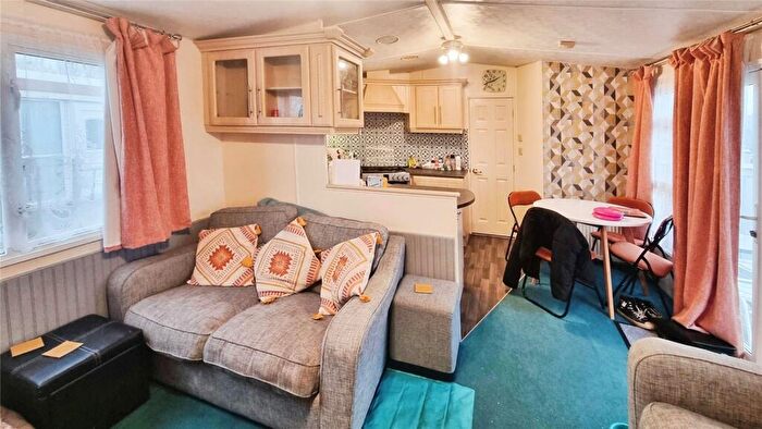 3 Bedroom Detached House For Sale In Chichester Road, Bognor Regis, West Sussex, PO21