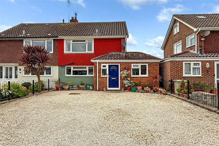 3 Bedroom Semi Detached House For Sale In Amberley Close, Littlehampton, West Sussex, BN17