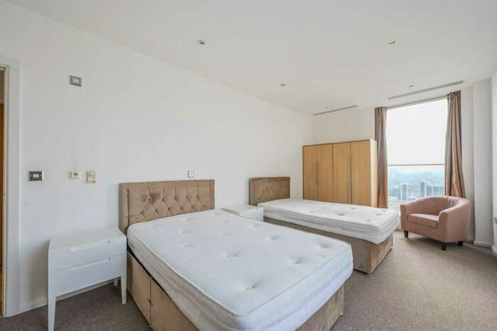 2 Bedroom Flat For Sale In Ability Place, Canary Wharf, London, E14