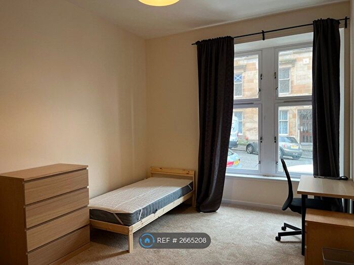 3 Bedroom Flat To Rent In West Princes Street, Glasgow, G4