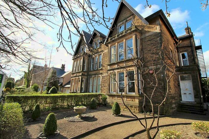 2 Bedroom Flat To Rent In Park Avenue, Harrogate, HG2