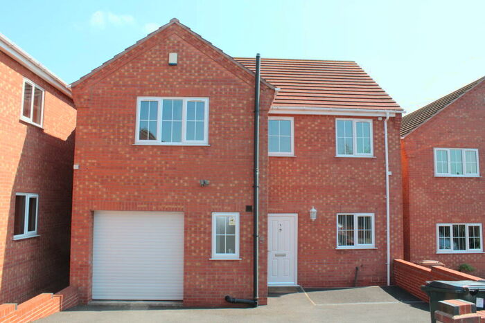 5 Bedroom Detached House To Rent In Slalom Run, Carlton, NG4