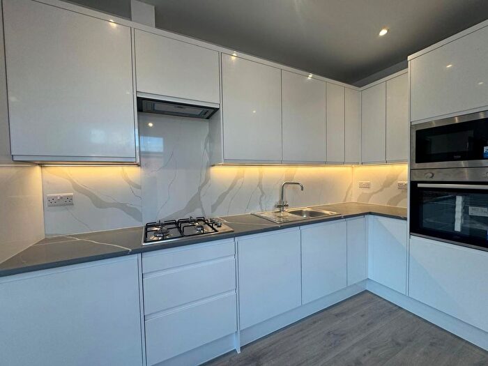 2 Bedroom Flat To Rent In Westbury Avenue, London, N22