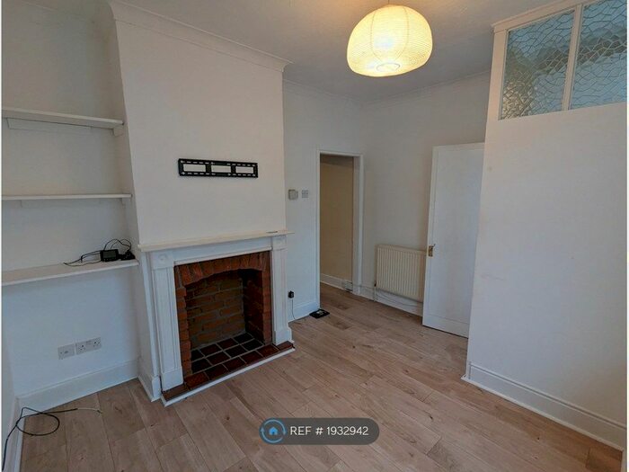 2 Bedroom Terraced House To Rent In Londesborough Road, Southsea, PO4
