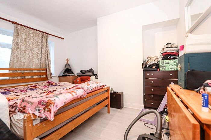 1 Bedroom Property To Rent In Langdale Gardens, Greenford, UB6