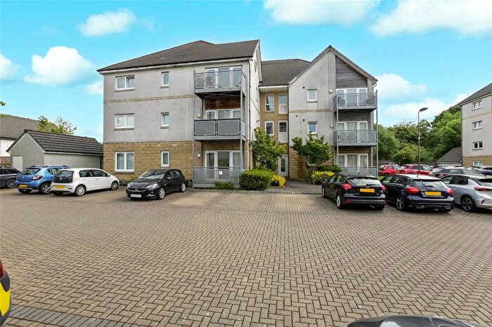 2 Bedroom Flat For Sale In Hawk Brae, Livingston, West Lothian, EH54