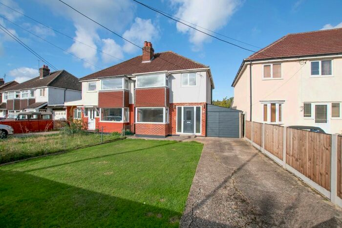 3 Bedroom Semi-Detached House To Rent In Fair Oak Road, Bishopstoke, Eastleigh, SO50