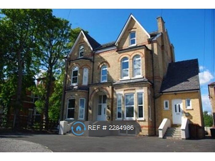 8 Bedroom Semi-Detached House To Rent In Wilbraham Road, Manchester, M14