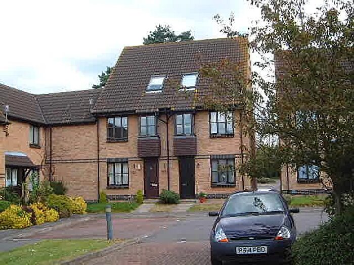 1 Bedroom Maisonette To Rent In Bedroom Ground Floor Maisonette In Burpham, GU4