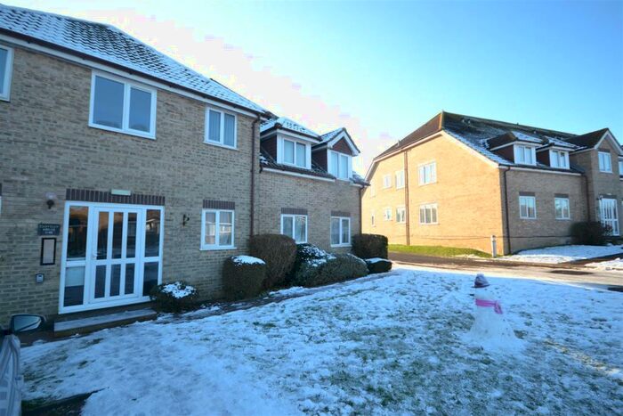 2 Bedroom Ground Flat To Rent In Honeycrag Close, Polegate, BN26