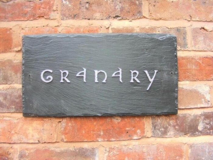 3 Bedroom Property To Rent In Greensforge Lane, Stourton, Stourbridge, DY7