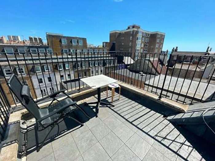 2 Bedroom Apartment To Rent In Old Steine, Brighton, BN1