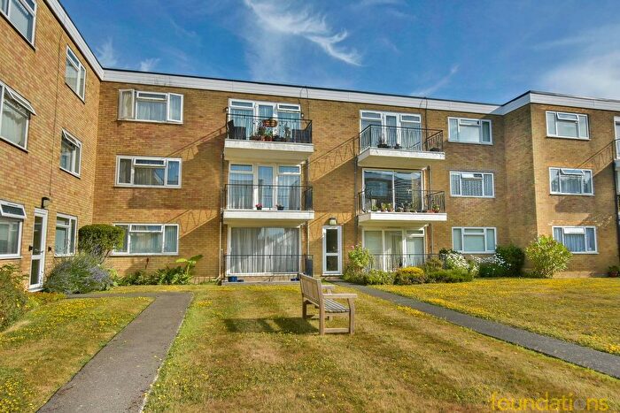 2 Bedroom Flat For Sale In Hastings Road, Bexhill On Sea, TN40