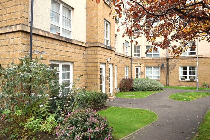2 Bedroom Flat To Rent In Broughton Road, Broughton, Edinburgh, EH7