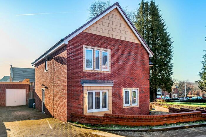 4 Bedroom Detached House To Rent In Threlkeld Close, High Wycombe, HP11