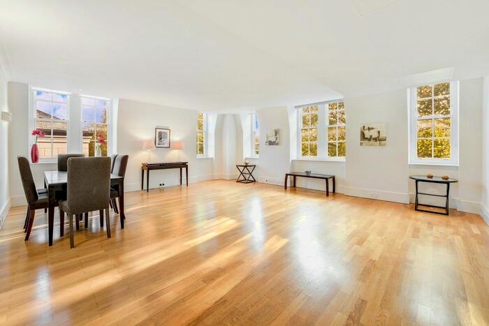 2 Bedroom Flat To Rent In Coleridge Gardens, London, SW10